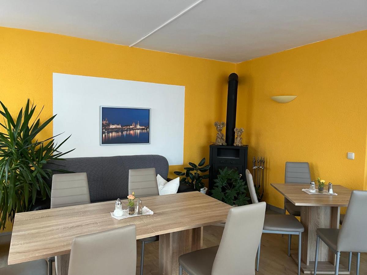 Pension Am Renner Dresde Exterior foto