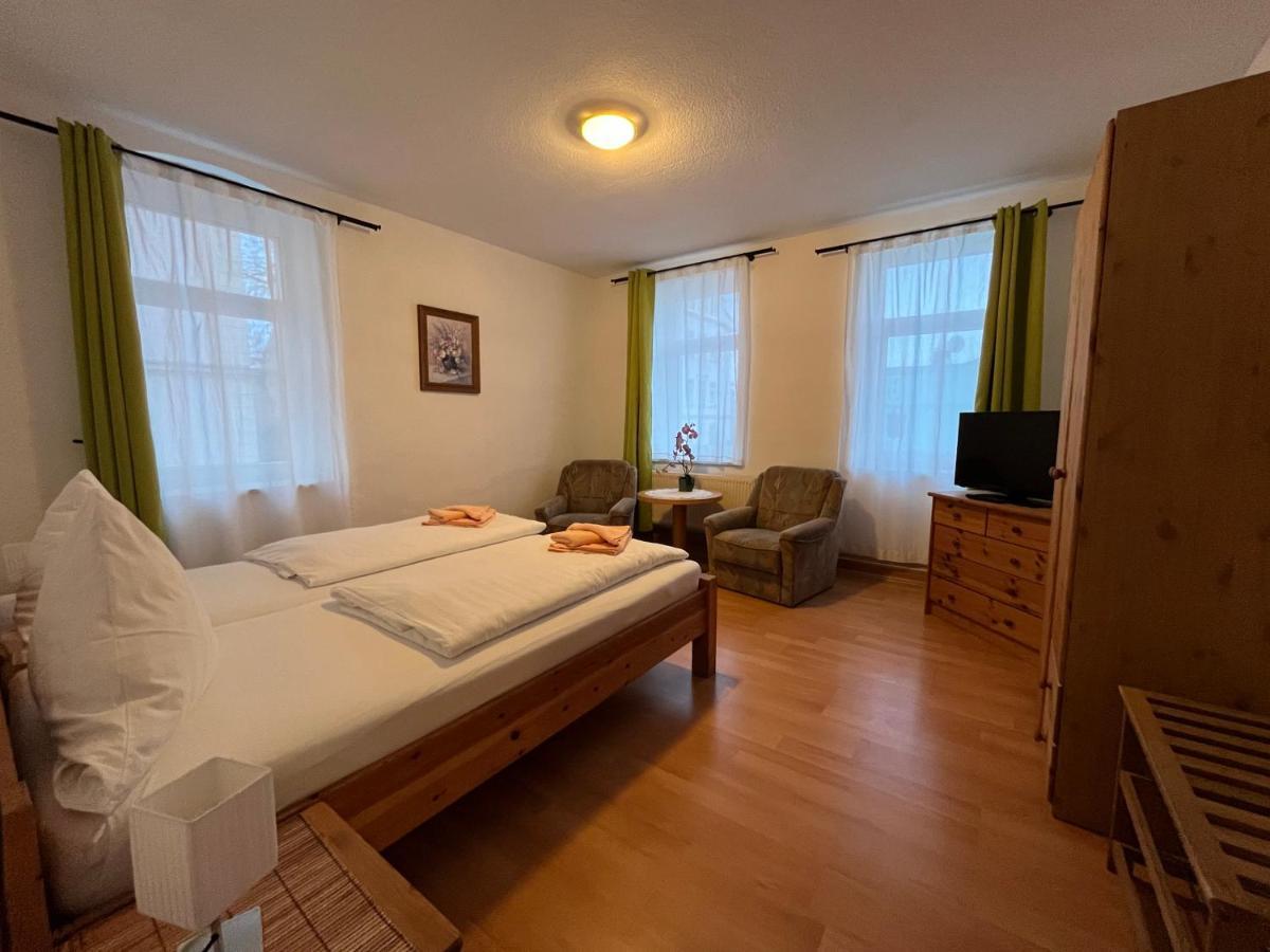 Pension Am Renner Dresde Exterior foto