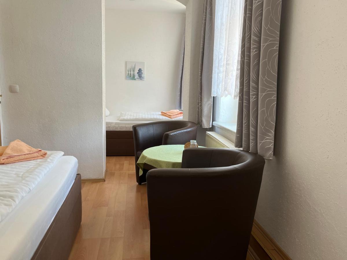 Pension Am Renner Dresde Exterior foto